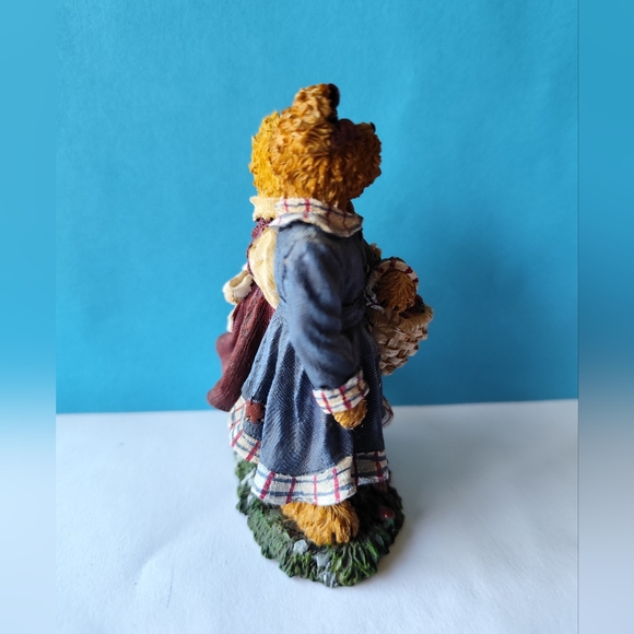 4/$50⭐️The Bearstone Collection – “Lauren & Jan… Strawberry Friends” - Picture 6 of 7